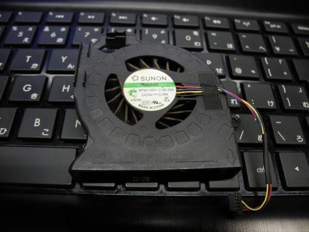 Hp製ノートパソコン Dv7 6000 Cpu冷却fan交換作業 湘南のパソコン修理専門店 下田商会 0466 48 2386