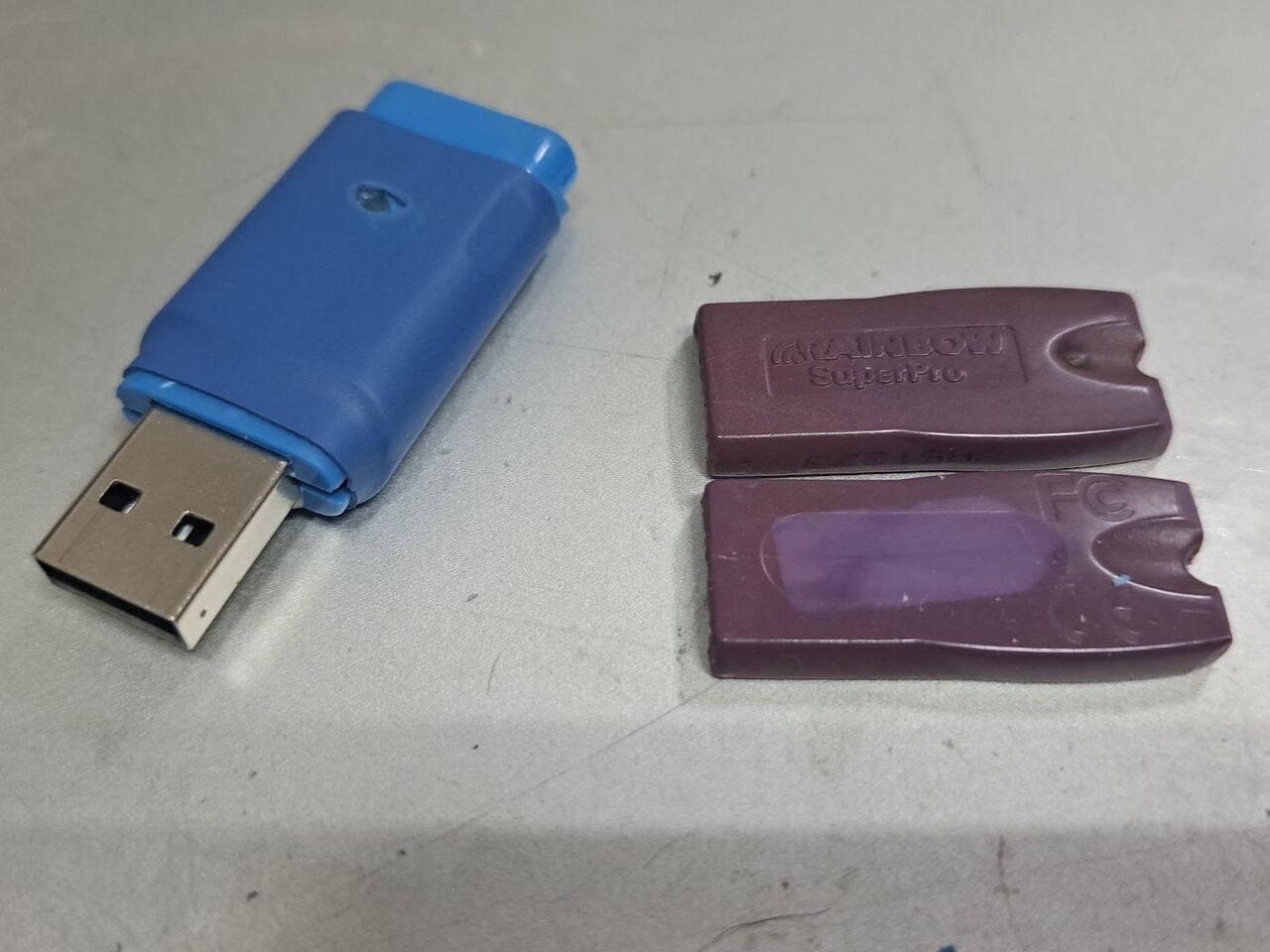 折れてしまったUSBドングル（ソフトウエアキー）RAINBOW SuperProの修理 : 湘南のパソコン修理専門店 下田商会 0466-48 ...