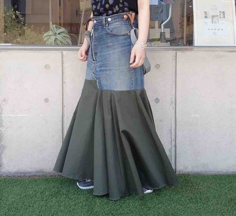 Risleyのリメイクデニムミリタリースカートでコーディネート