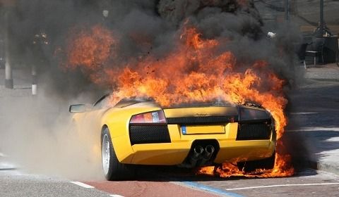 burned_down_lamborghini_murcielago_in_nl