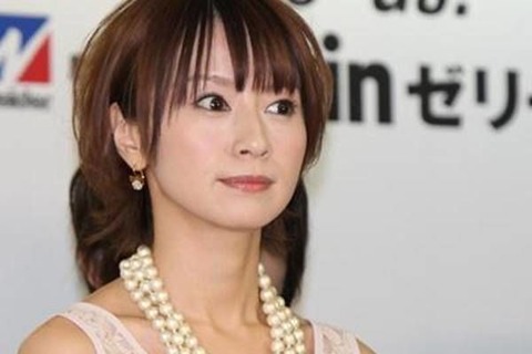 鈴木亜美