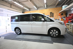 ¥¹¥Æ¥Ã¥×¥ï¥´¥ó¤Î½ãÀµ¥¹¥Ô¡¼¥«¡¼¤Ë¥¹¡¼¥Ñ¡¼¥Ç¥Ã¥É¥Ë¥ó¥°»Ü¹©¤Ç¤¹¡£