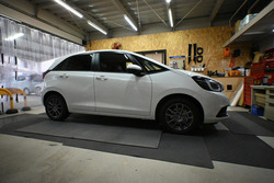 HONDA FIT(GR3) ETON¥¹¥Ô¡¼¥«¡¼¸ò´¹¤È¥¹¡¼¥Ñ¡¼¥Ç¥Ã¥É¥Ë¥ó¥°¡¦¥Õ¥í¥ó¥È¡õ¥ê¥¢Æ±»þ»Ü¹©