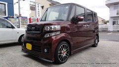 HONDA N-BOX¤Î½ãÀµ¥¹¥Ô¡¼¥«¡¼¤Ë¡¢¥¹¡¼¥Ñ¡¼¥Ç¥Ã¥É¥Ë¥ó¥°»Ü¹©¡£°¦Ã詤è¤ê