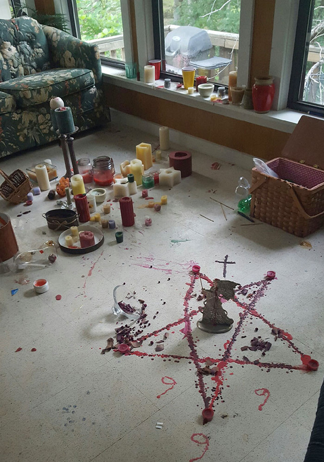 scary-things-people-find-new-homes-24-65a64d6f9288d__700