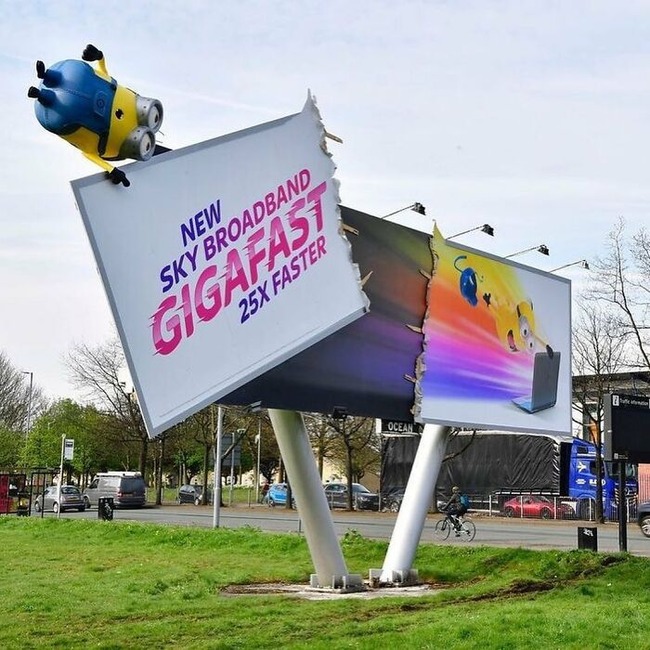 best-outdoor-advertising-creative-ads-6435152e7ee7a__700