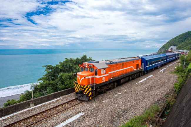 1629132653283