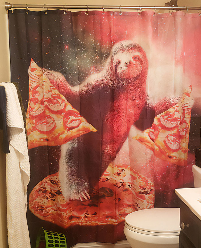 creative-shower-curtains-36-618d1fce33335__700