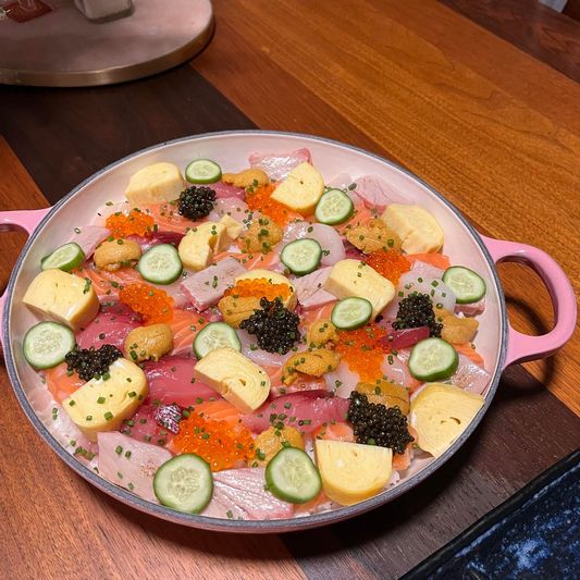 the-we-have-royal-at-home-v0-npu