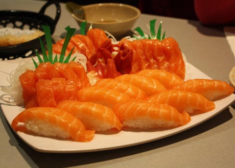 Salmon_Sushi_and_Sashimi_Platter_-_W_Sushi