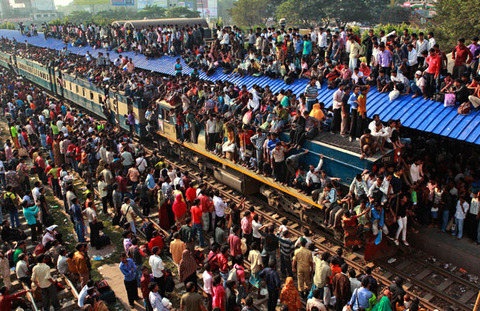 bangladesh-train_1764129i