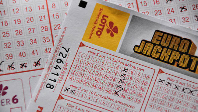 bad-money-habits-judge-others-for19-64c7825fd80ce__700 (1)