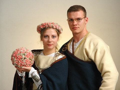 1366702022_20130423102702