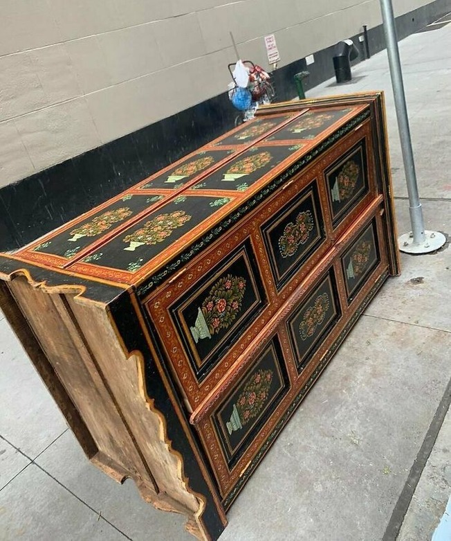 CKCiYAulZpI-png__700