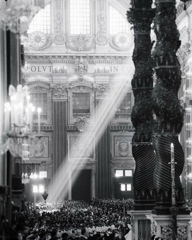 DIgFbO7sDQn-png__700