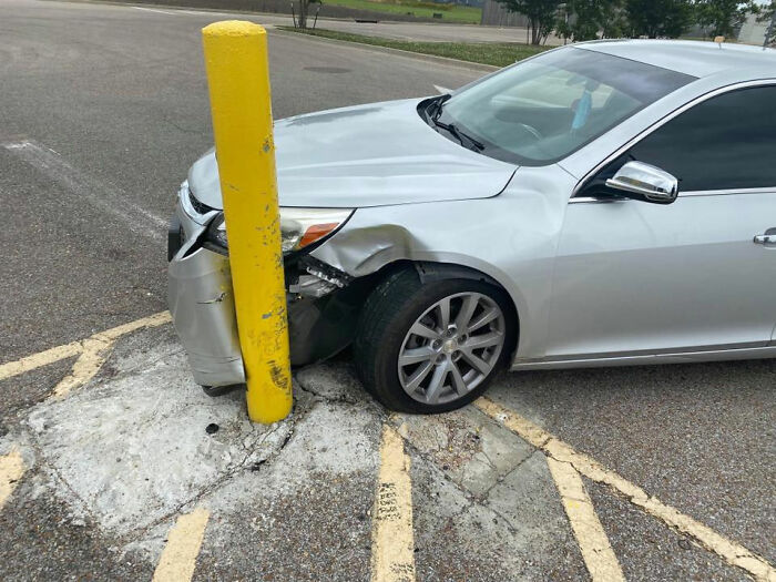 アメリカのスーパーのポール君 何台もの車を破壊してしまうwwww 海外の万国反応記 海外の反応 アメリカのスーパーのポール君 何台もの車を破壊してしまうwwww 海外の万国反応記 海外の反応
