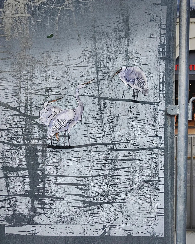 creative-street-art-pictures-oakoak-645352e21d8f1__700