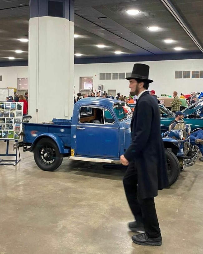 CpGiTSVPXKj-png__700