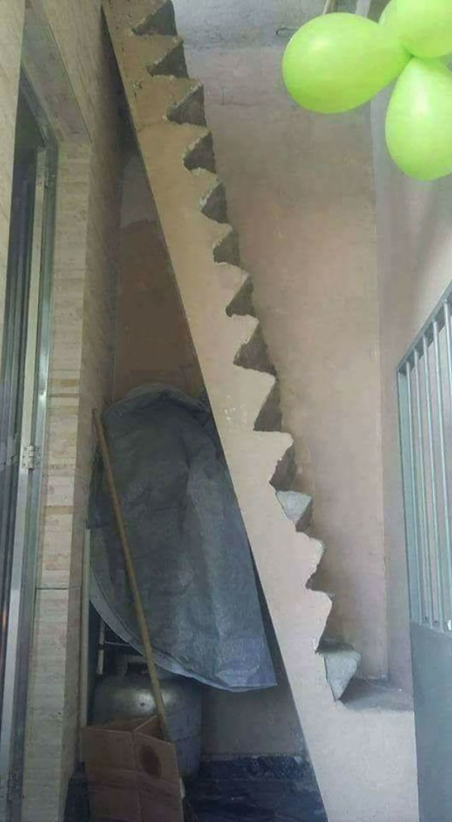 stairs-2-5d4bc76818e49__700