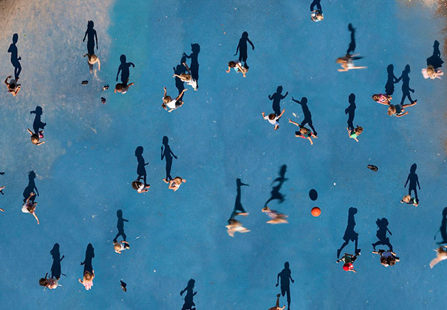 amazing-shadows-optical-illusions-4-5b18d2572f135__700