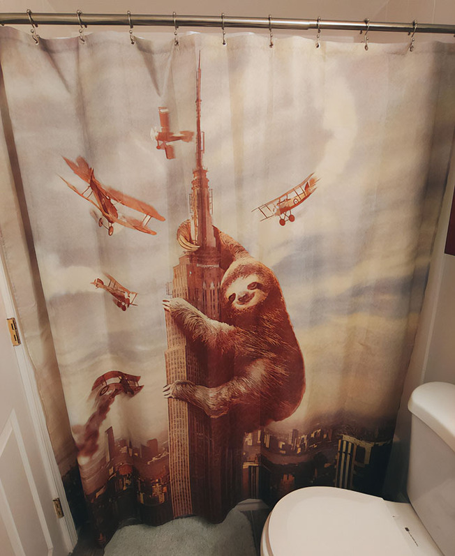 creative-shower-curtains-30-618d1b31ab302__700