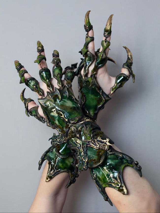 home-for-peculiar-artists-63bfe11c6ebc6__700