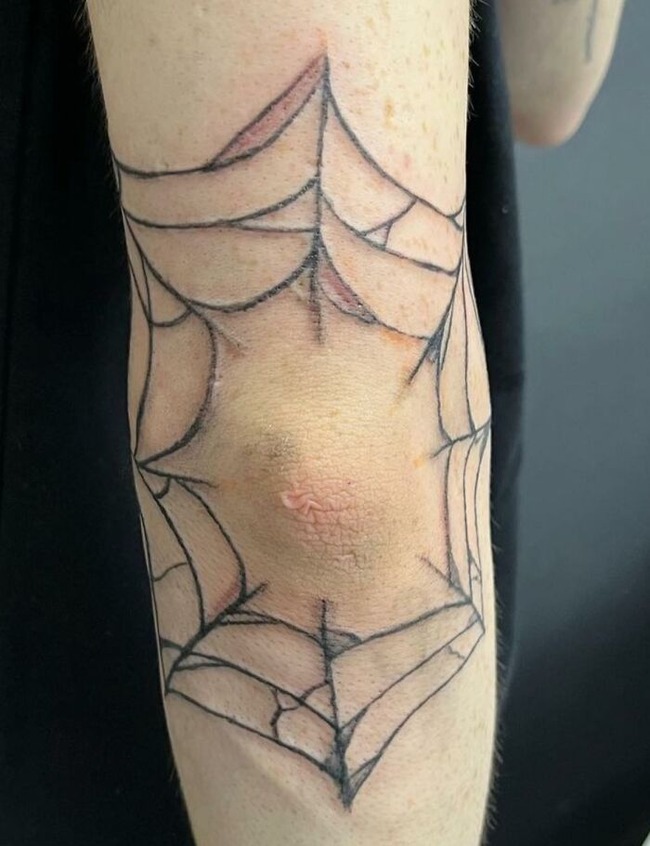 bad-tattoos-inkshaming-640998d89abba__700 (1)