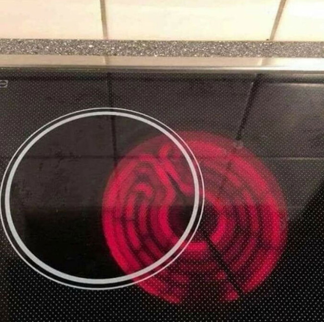 had-one-job-fails-pics-29-60f16f3029867__700