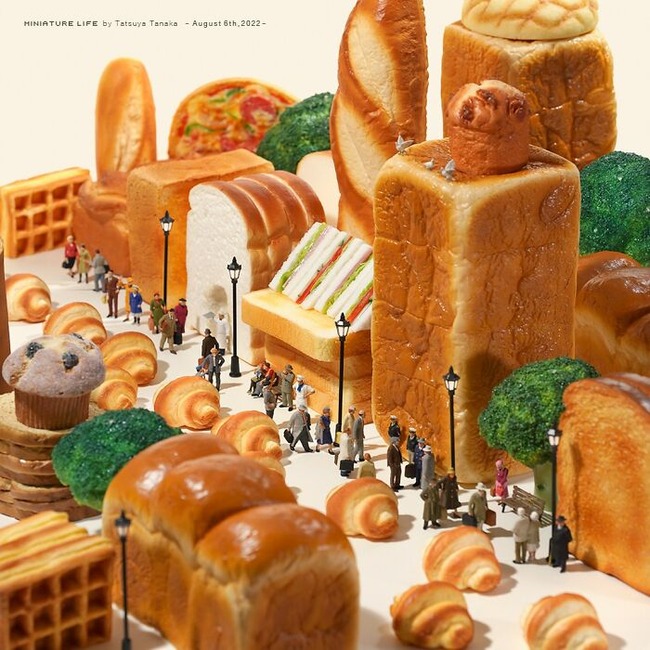 Meet-the-small-and-creative-world-of-artist-Tatsuya-Tanaka