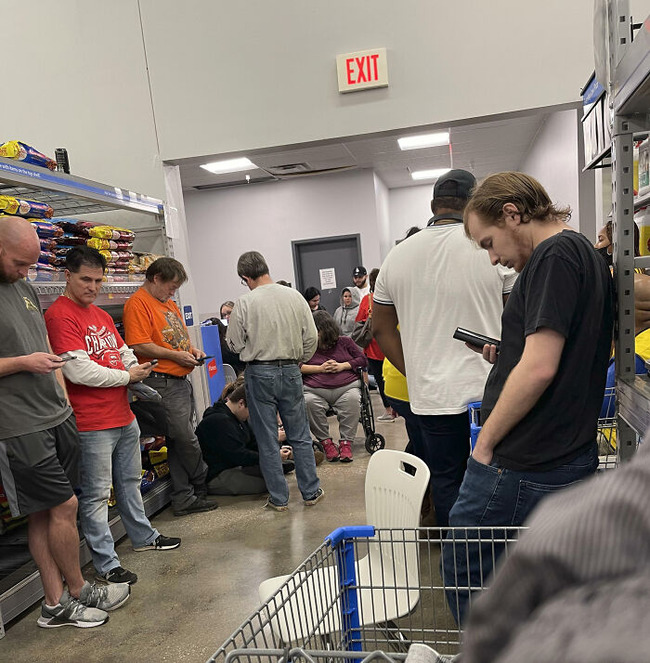 658c31519abc6_new-year-celebration-fails