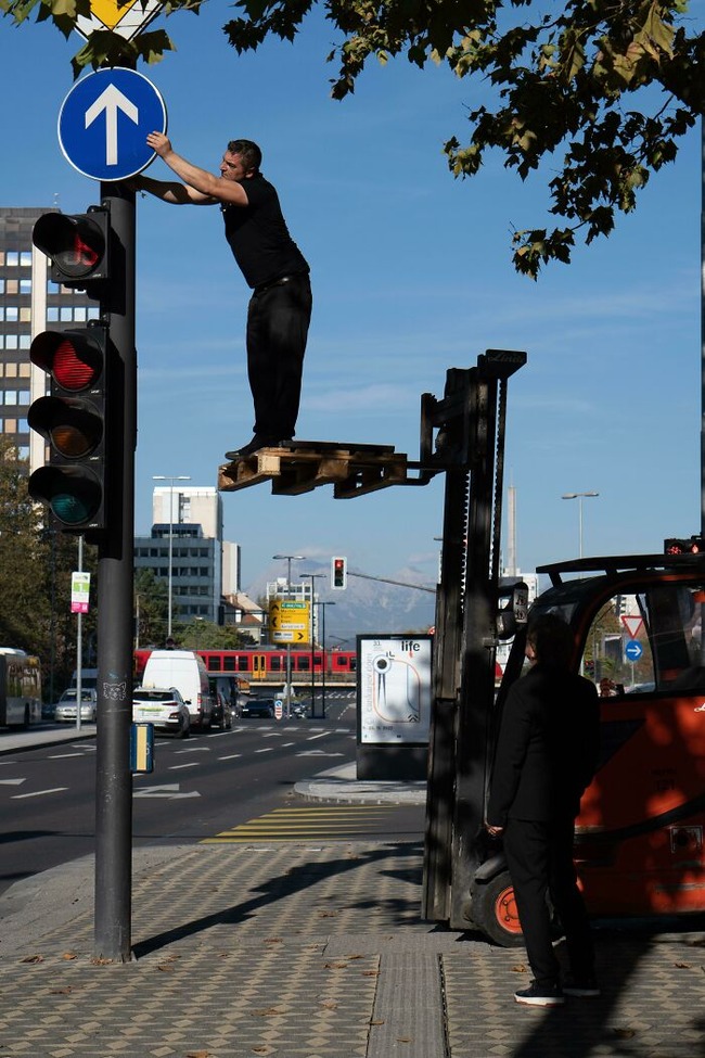 63f8922e96c02_dlzhqvwr4rx91__700