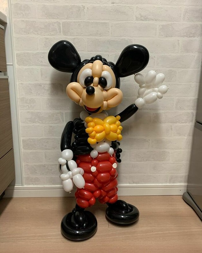 Japanese-artist-makes-amazing-inflatable-balloons