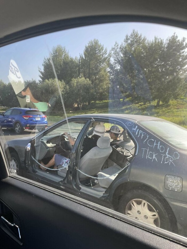 661f542d386c1_jz4gg13thd9b1__700