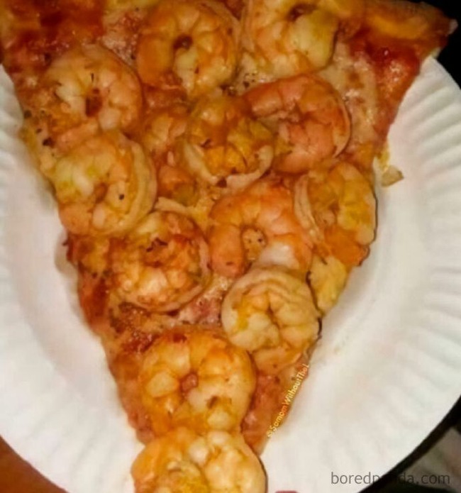 disgusting-pizza-crimes-pics-6-642d40785a3d1__700