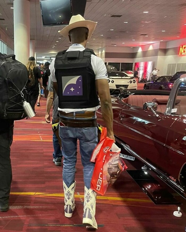 CkdQtPvONz7-png__700