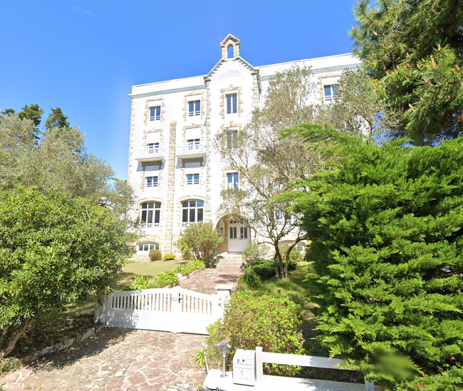 HotelDeuxMers-681b23bf83707-png