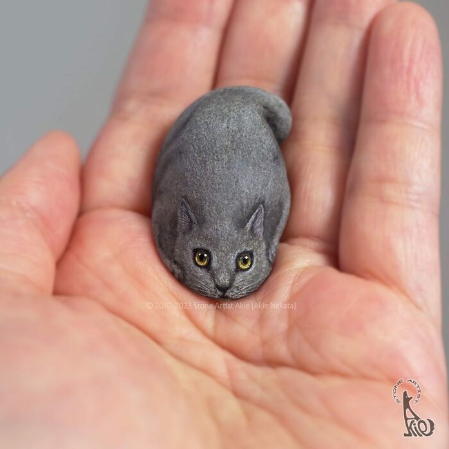 Japanese-artist-turns-rocks-into-cute-little-animals-New-Pics