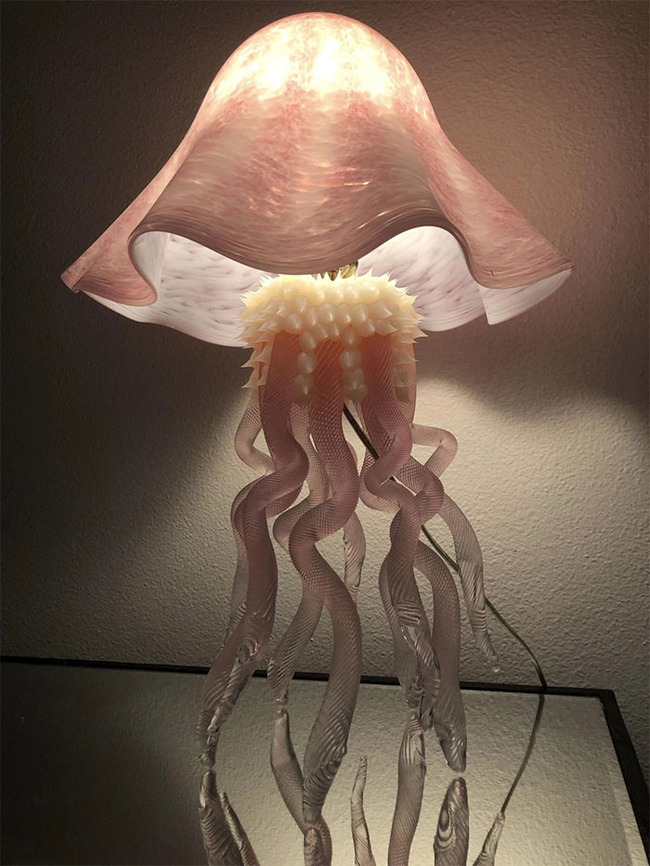 weird-secondhand-findings-155-644241de566a2__700