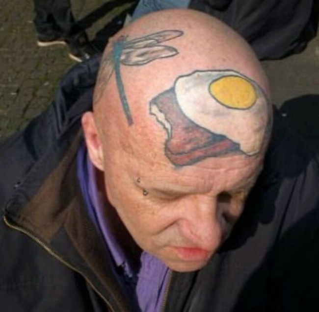 bad-tattoos-pics-672b1dcceca37__700