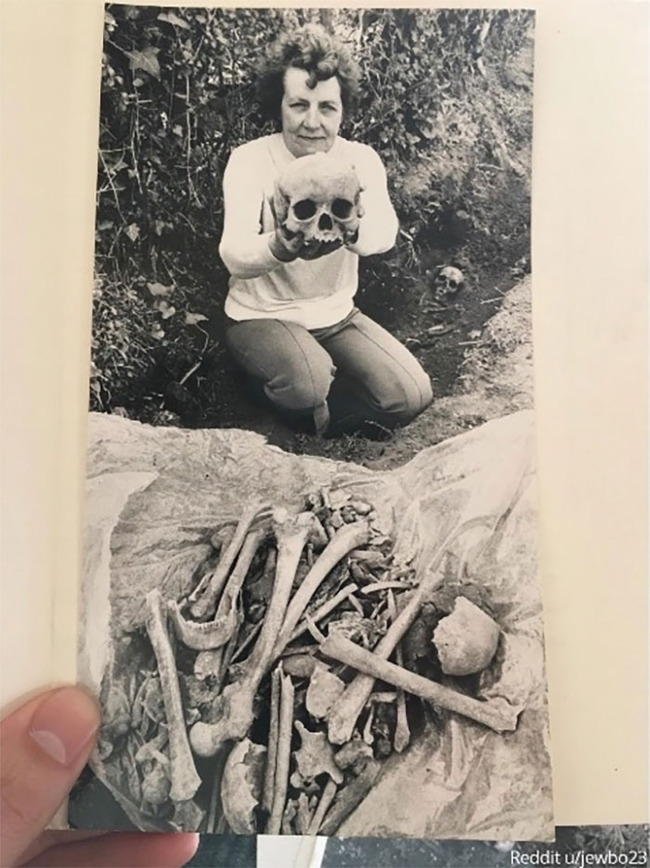 awkward-old-family-photos-20-64830f555b556__700