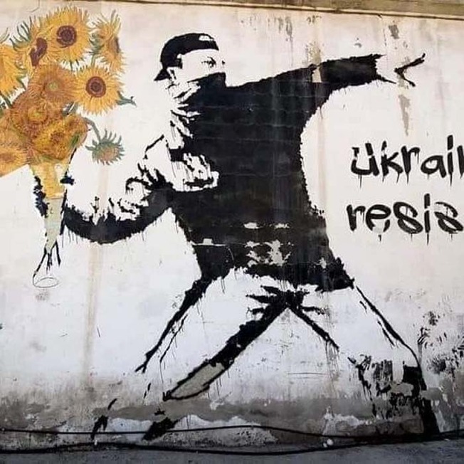 ukraine-russia-war-street-art-99-6221d430d4816__700