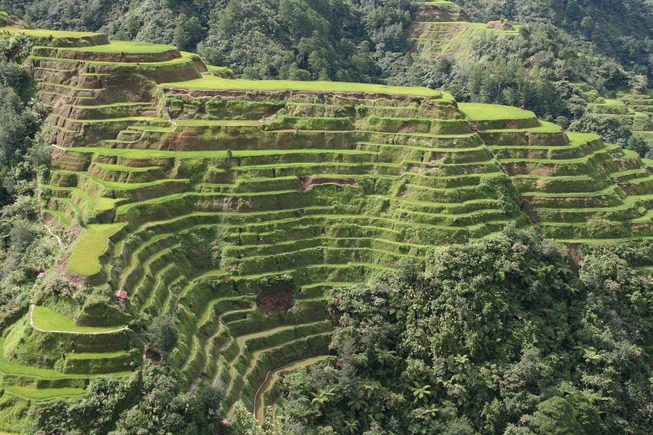 1920px-Banaue-terrace
