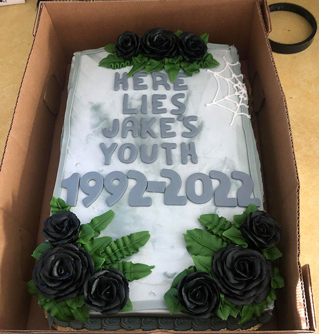 worst-birthday-party-fails-203-6266be6f28952__700