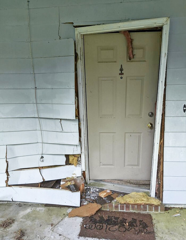 infuriating-bad-neighbors-2-66f28cf47ad66__700