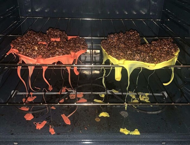 661fd136400bf_funny-cooking-kitchen-accidents