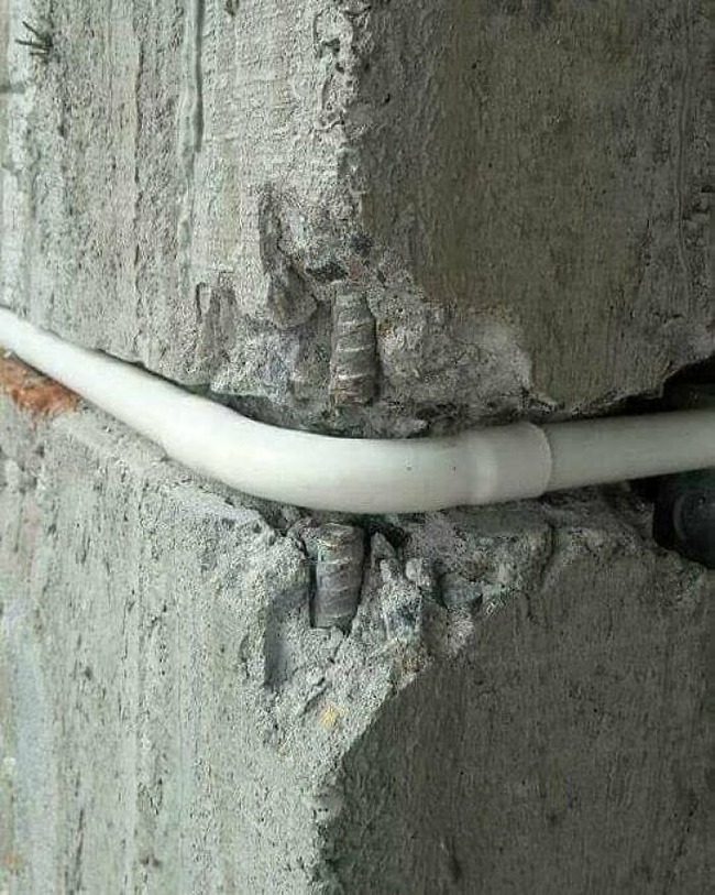 BuztCHlgeRM-png__700