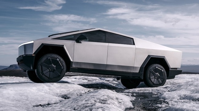 2024-Tesla-Cybertruck-debut-8
