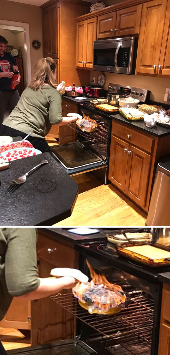 funny-thanksgiving-fails-07-6195119c2883a__700