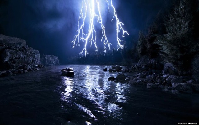 o-LIGHTNING-900