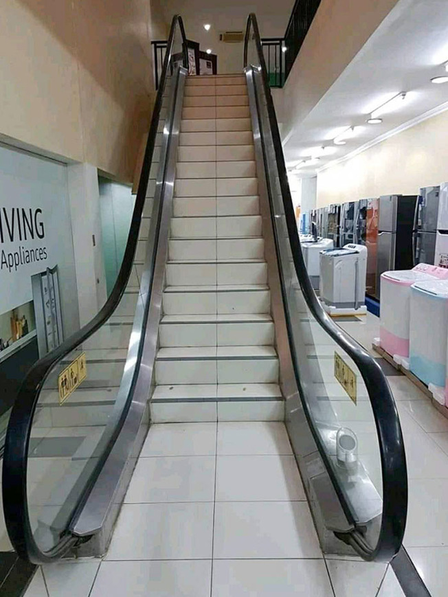 funny-stair-design-fails-220-60534ec3b88b5__700